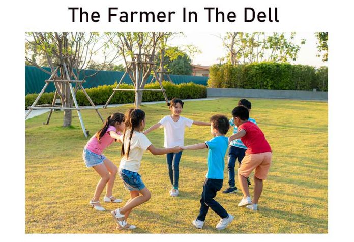 Nursery Rhyme 'The Farmer in the Dell' for Children