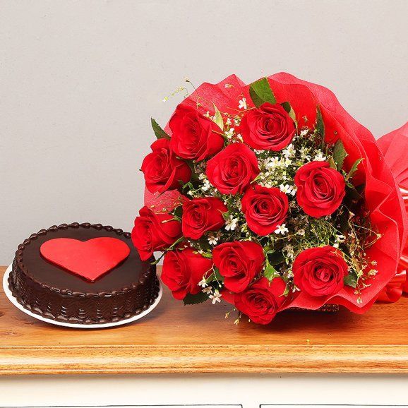 Online Gifts For Valentine’s Day: Roses Combo your partner will love!