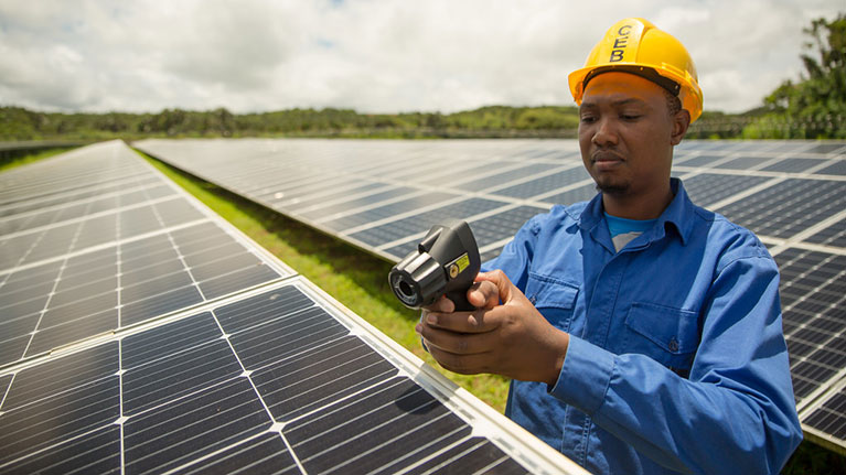 How Renewable Energy is Revolutionizing the Job Market